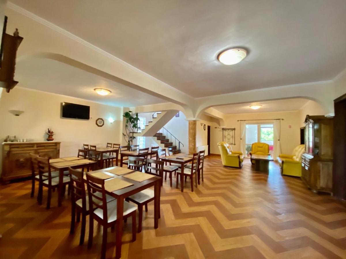 Hotel Casa Centiu Bran  Esterno foto