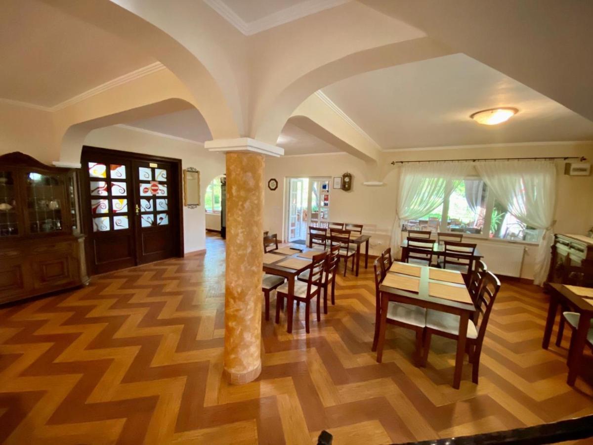 Hotel Casa Centiu Bran  Esterno foto
